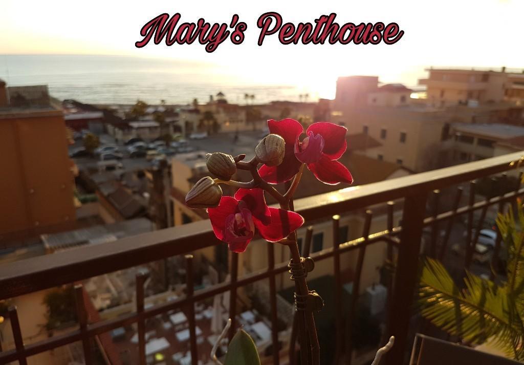 Mary'S Penthouse Leilighet Lido di Ostia Eksteriør bilde